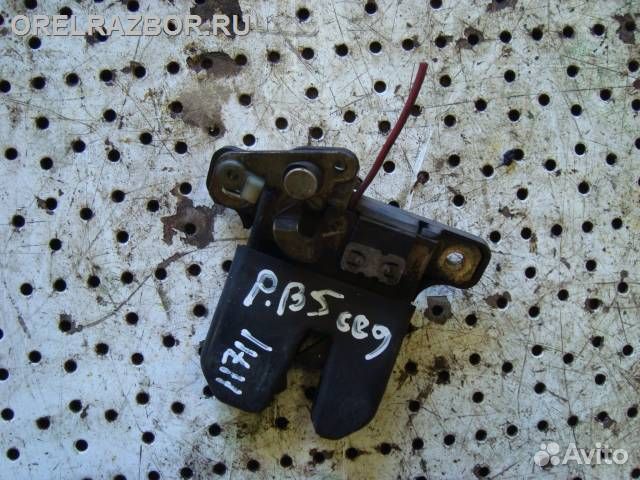 Замок крышки багажника Volkswagen