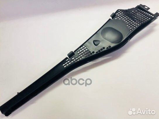 Крышка стекоочистителя (плас) 82 00 825 457