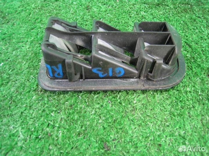 Клапан вентиляции кузова Toyota Yaris P13 2015