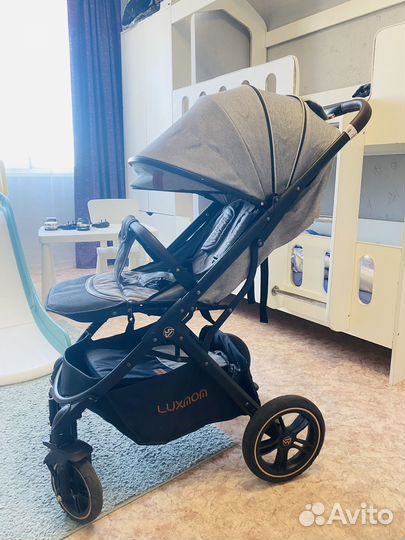 Прогулочная коляска luxmom 609