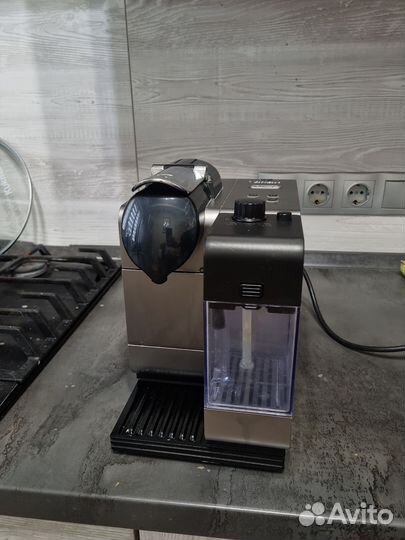 Кофеварка капсульная nespresso delonghi