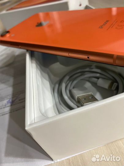 iPhone Xr, 64 ГБ