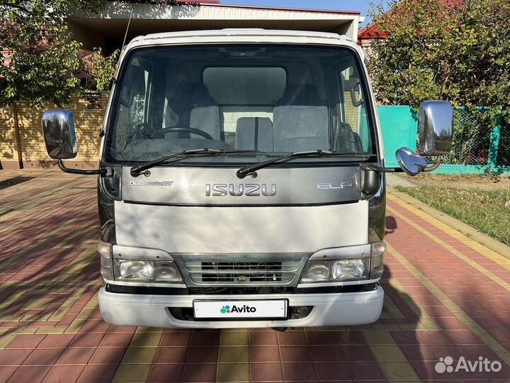 Isuzu Elf, 2002