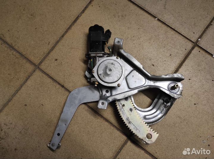 Стеклоподъемник nexia