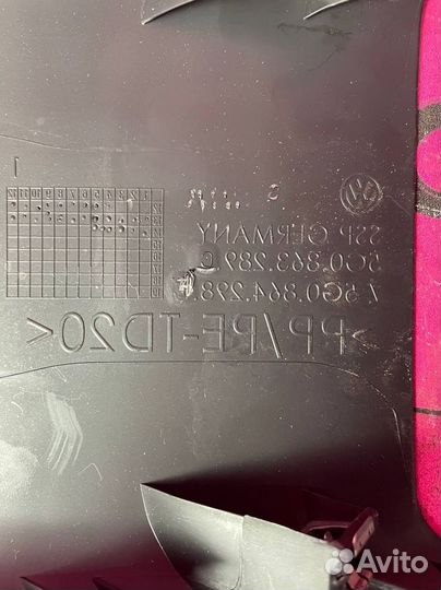 Накладка центральной консоли задняя Volkswagen Golf GTI VII