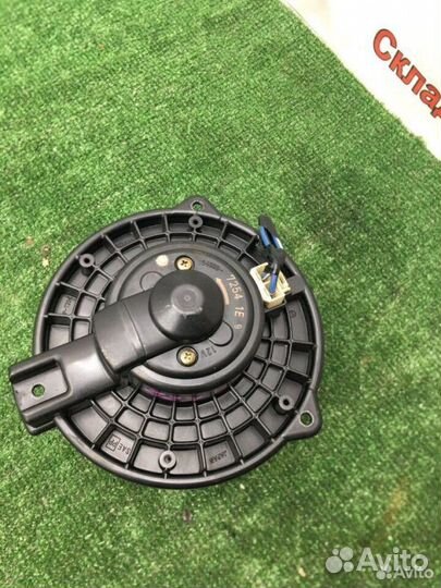 Моторчик печки Honda Stepwgn