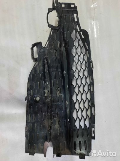Решетка в бампер передняя правая Mercedes-Benz Gle