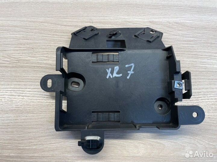 Кронштейн блока комфорта LADA X-Ray