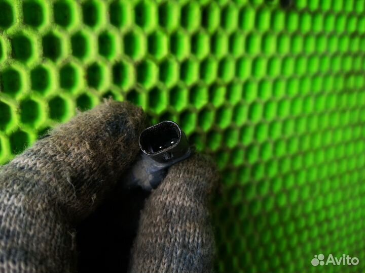 Датчик удара на VW Passat B8 2015-2019