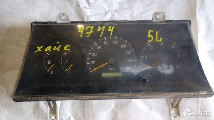 Щиток приборов Toyota Hiace LH178 5L 2004