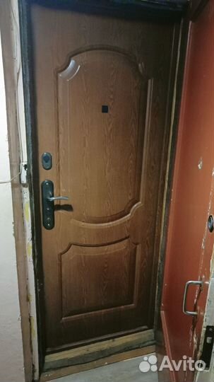 Металлическая дверь бу