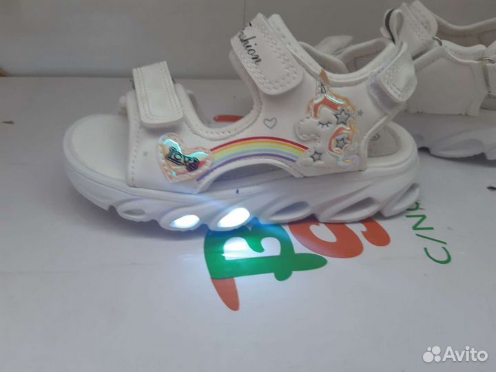 Сандали босоножки светящиеся