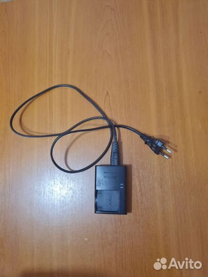 Зарядное устройство для Canon CB-2LD