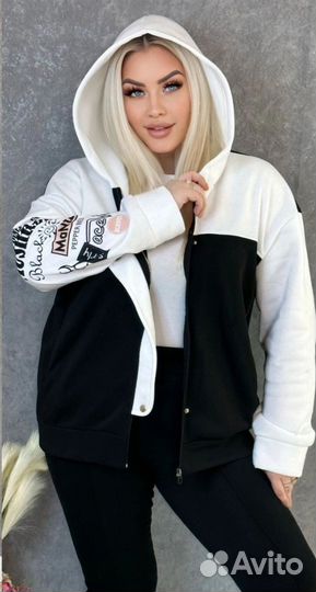 Спортивный костюм женский