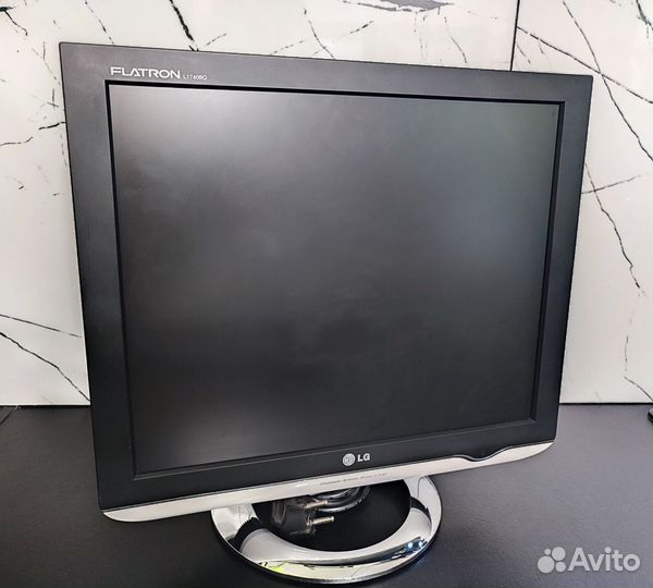 Монитор LG flatron L1740bq