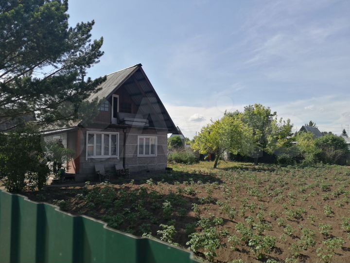 Дача 33 м² на участке 8 сот.