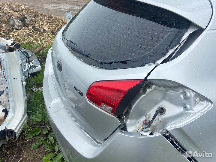 Крышка багажника Kia Ceed 2 Хэчтбек