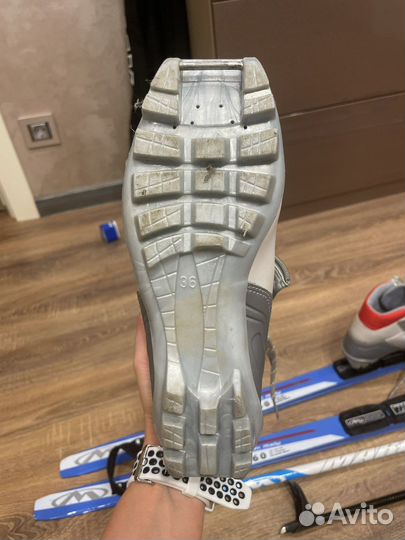 Беговые лыжи с ботинками 36 размер