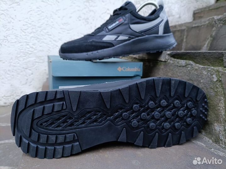 Кроссовки Reebok classic спортивные