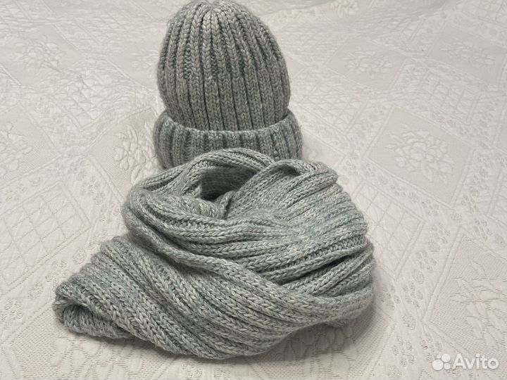 Комплект шапка и снуд