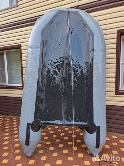 Продаю лодку Silverado 33s