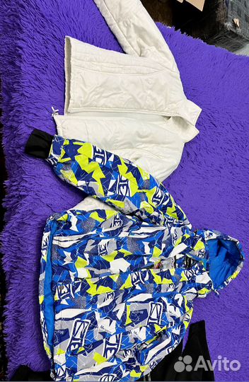 Коробка с зимними куртками