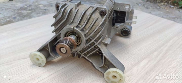 Мотор инверторный стиральной машины Bosch