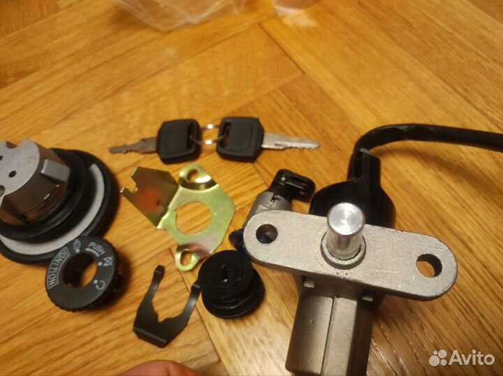 Замки на скутер 139qmb/ Замки китайский скутер 4Т