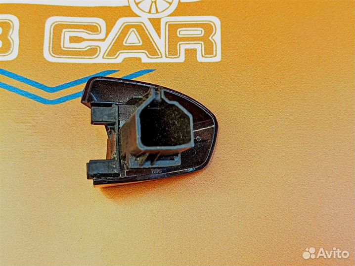 Крышка ручки двери w204 C-class 271.860