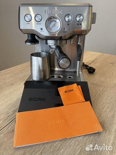 Кофеварка Bork c803