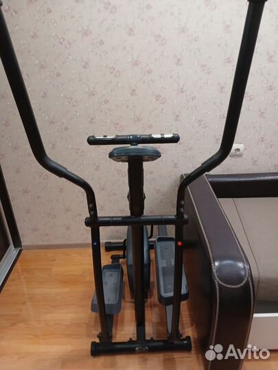 Эллиптический тренажер torneo