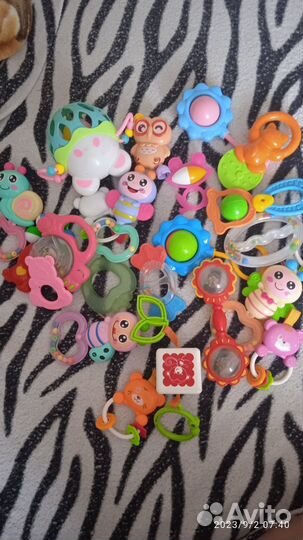 Игрушки погремушки пакетом