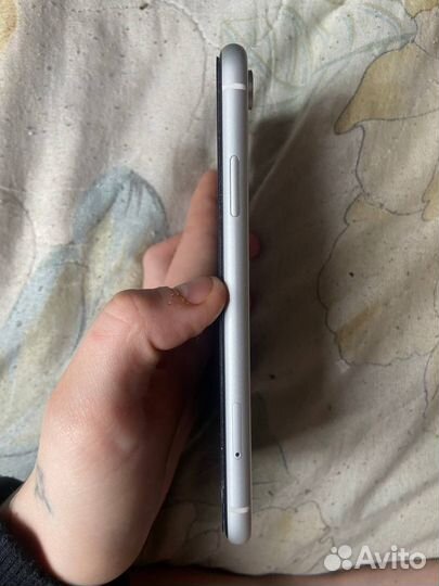 iPhone Xr, 128 ГБ
