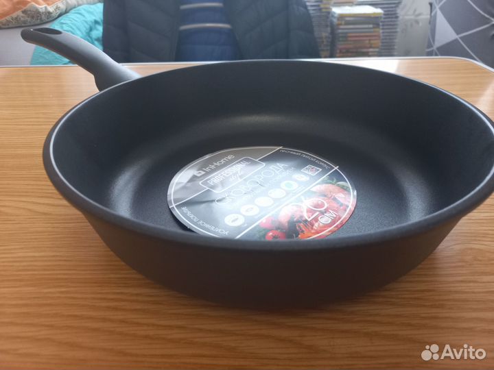 Сковорода литая InHome 26 см. (Новая)
