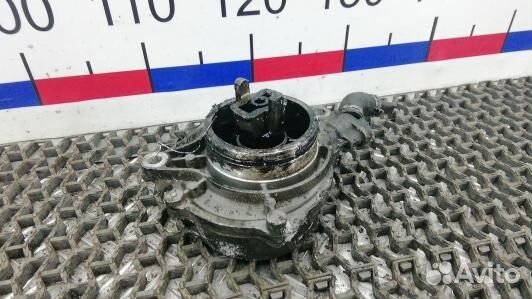 Насос вакуумный BMW X3 E83 (DBN14KX01)