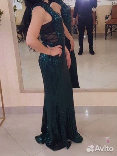 Вечернее платье