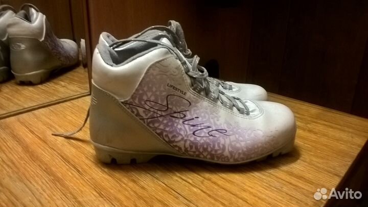 Лыжные ботинки