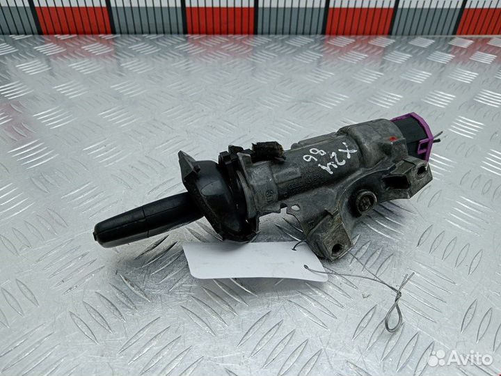 Замок зажигания для Volkswagen Golf 4 4B0905851B