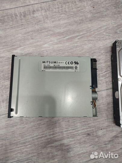 Жесткий диск и дисковод