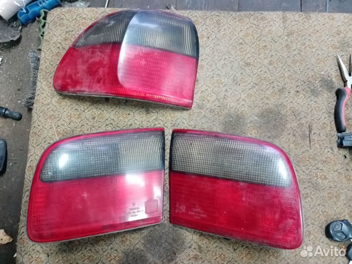 Фонарь задний внутренний на Опель Омега 98г