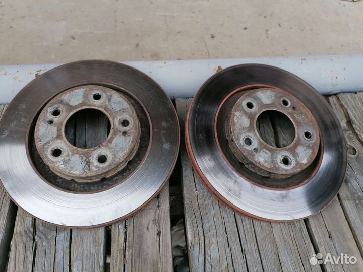 Диски тормозные Mitsubishi Outlander 1