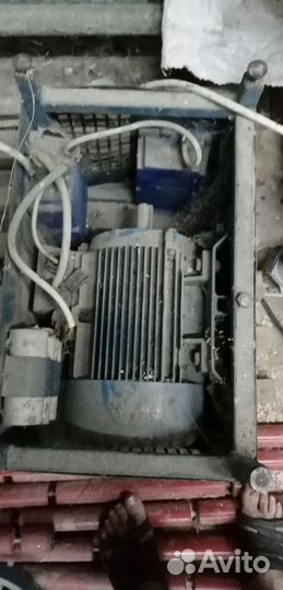 Эл. Двигатель от экструдера