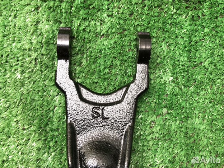 Вилка сцепления mitsubishi md747524 lancer 9