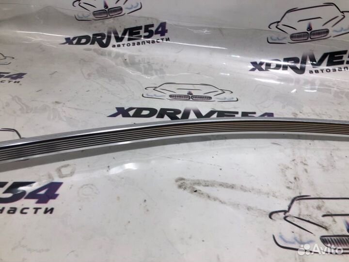 Молдинг двери левый Mercedes-Benz C-Class W204