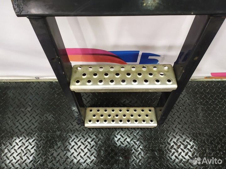 81429026065 Лестница бака AdBlue Man TGX