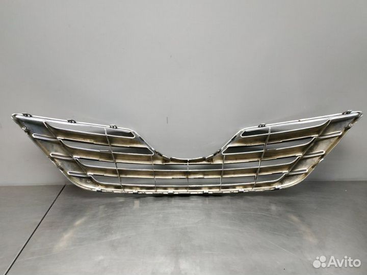 Решетка радиатора передняя Toyota Camry 40 ACV40