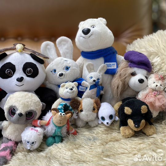 Детские игрушки и одежда