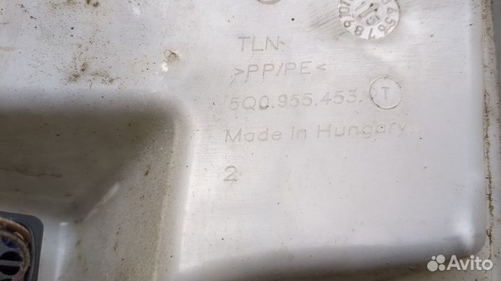 Бачок омывателя Skoda Octavia (A7), 2015