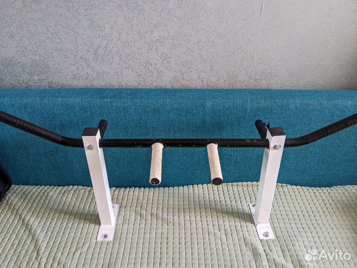 Турник на потолок б/у
