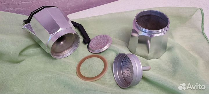 Гейзерная кофеварка